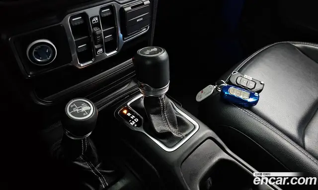 Jeep Wrangler 2021 2.0 автомат (гидро), миниатюра 12