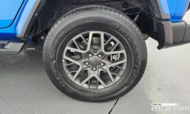Jeep Wrangler 2021 2.0 автомат (гидро), миниатюра 7