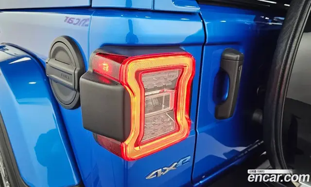 Jeep Wrangler 2021 2.0 автомат (гидро), миниатюра 9