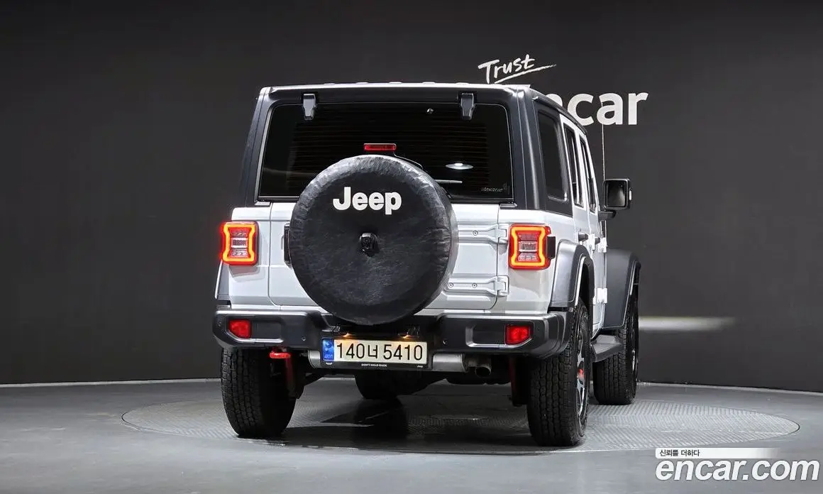 Jeep Wrangler 2021 2.0 автомат (гидро), фото 4