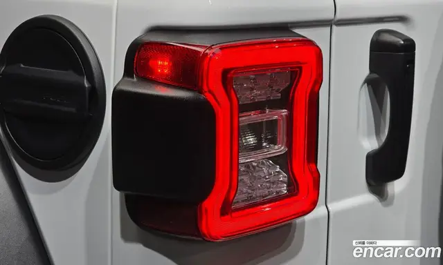 Jeep Wrangler 2021 2.0 автомат (гидро), миниатюра 9