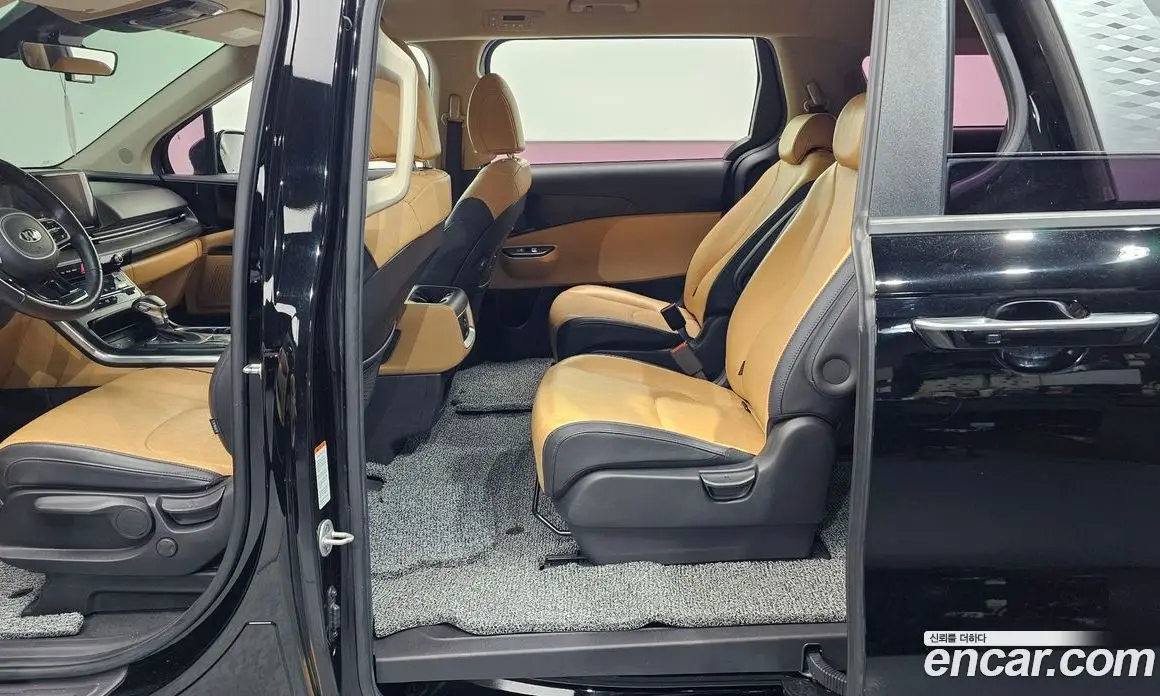 Kia Carnival 2021 2.2 автомат (гидро), фото 18 Kia Carnival 2021 2.2 автомат (гидро), фото 18
