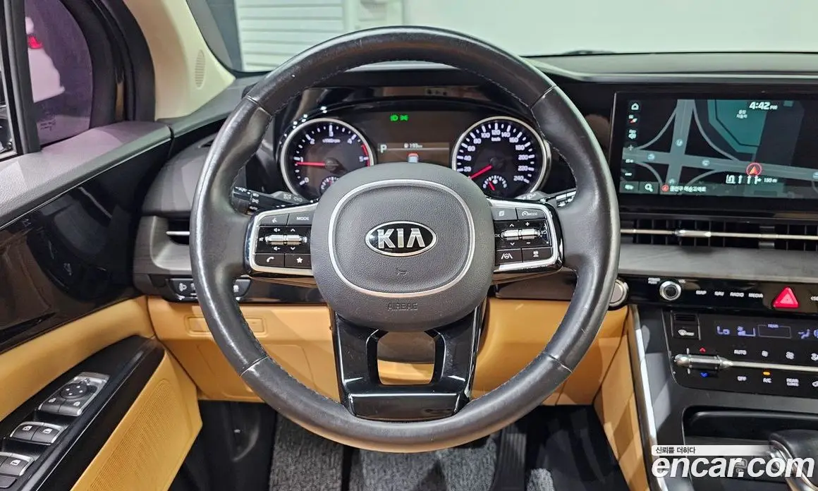Kia Carnival 2021 2.2 автомат (гидро), фото 19 Kia Carnival 2021 2.2 автомат (гидро), фото 19