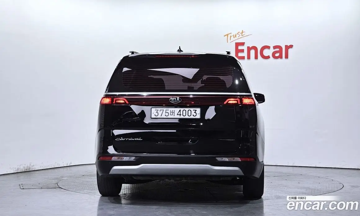 Kia Carnival 2021 2.2 автомат (гидро), фото 4 Kia Carnival 2021 2.2 автомат (гидро), фото 4
