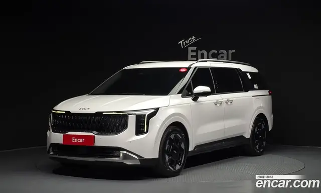 Kia Carnival, 2023, 15 844 км