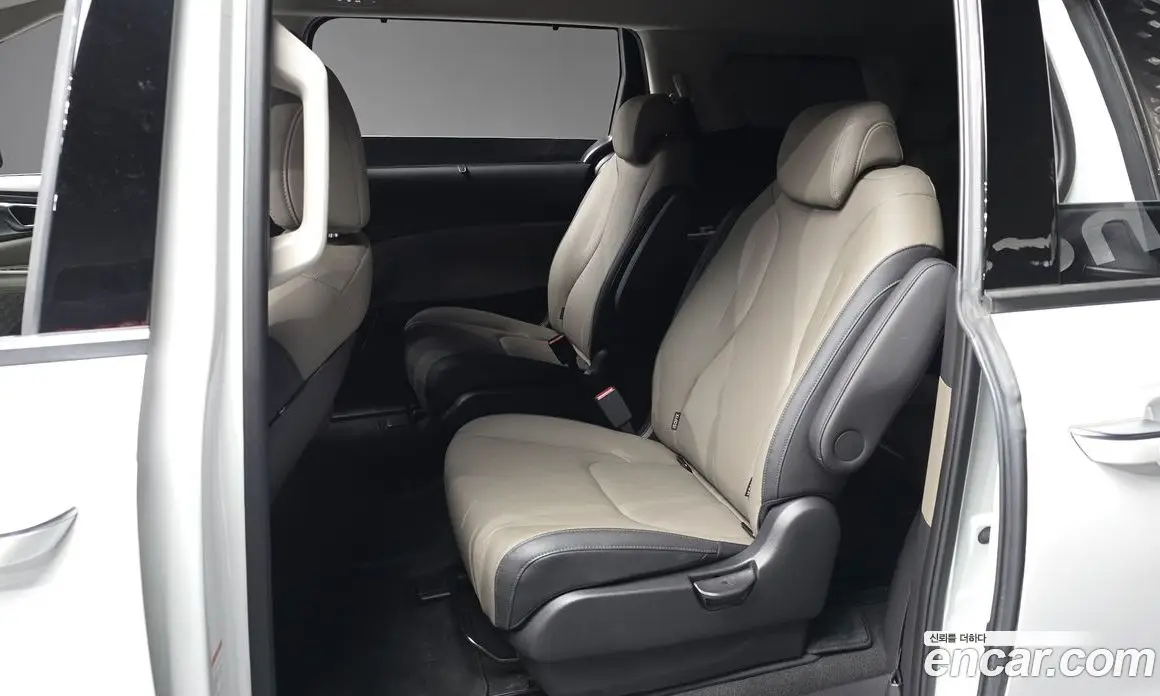 Kia Carnival 2023 3.5 автомат (гидро), фото 16 Kia Carnival 2023 3.5 автомат (гидро), фото 16