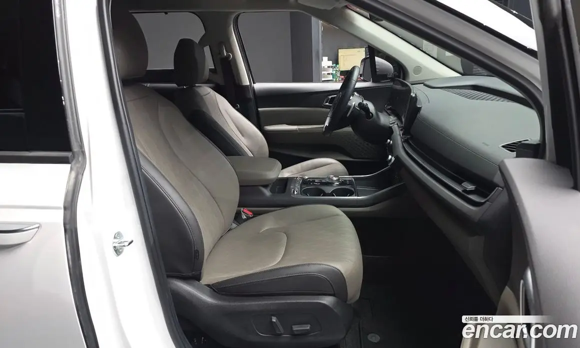Kia Carnival 2023 3.5 автомат (гидро), фото 17 Kia Carnival 2023 3.5 автомат (гидро), фото 17