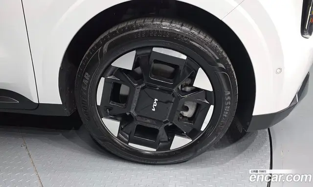 Kia Carnival 2023 3.5 автомат (гидро), миниатюра 7 Kia Carnival 2023 3.5 автомат (гидро), миниатюра 7