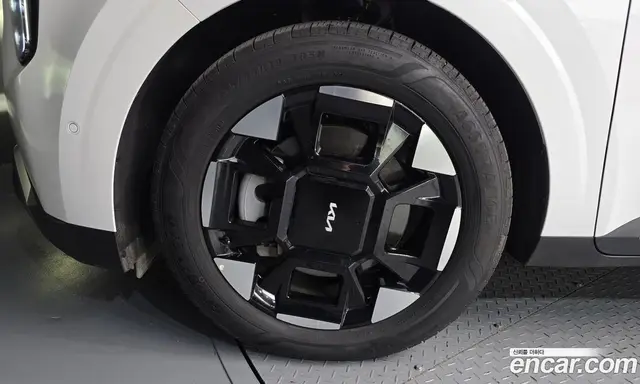 Kia Carnival 2024 2.2 автомат (гидро), миниатюра 5 Kia Carnival 2024 2.2 автомат (гидро), миниатюра 5