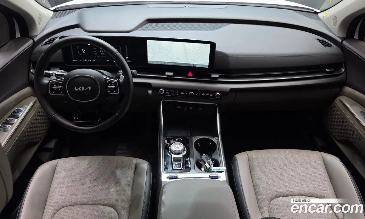 Kia Carnival 2024 2.2 автомат (гидро), фото 10 Kia Carnival 2024 2.2 автомат (гидро), фото 10