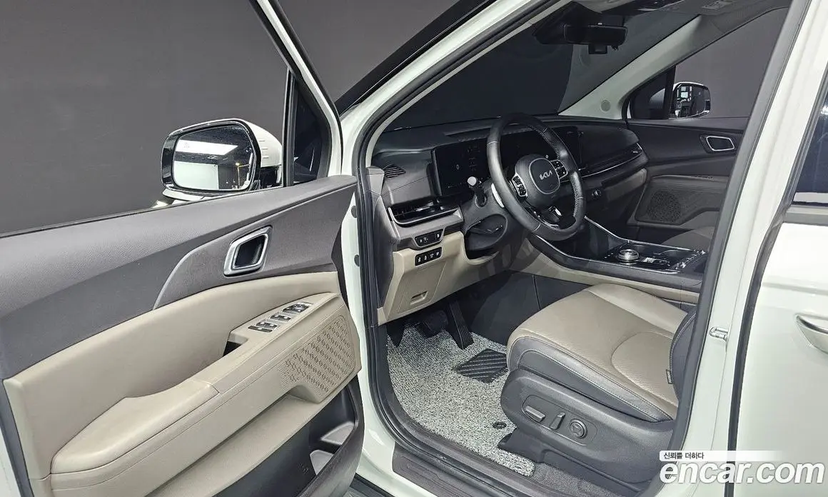 Kia Carnival 2024 1.6 автомат (гидро), фото 13 Kia Carnival 2024 1.6 автомат (гидро), фото 13