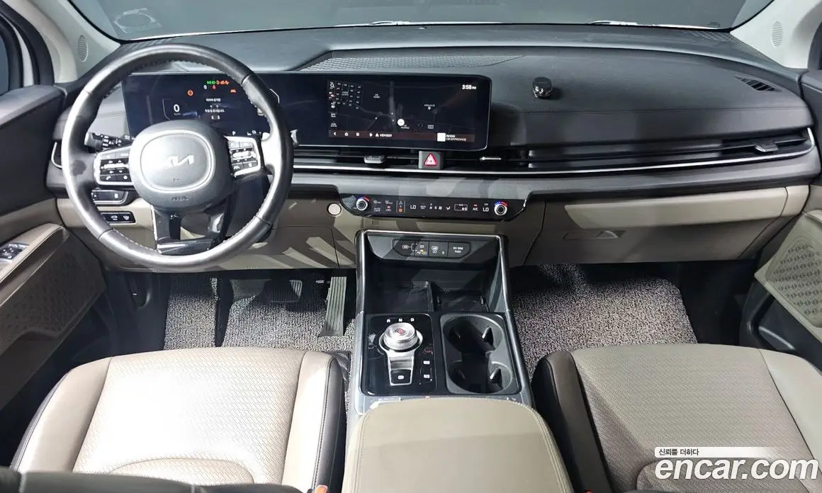 Kia Carnival 2024 1.6 автомат (гидро), фото 10 Kia Carnival 2024 1.6 автомат (гидро), фото 10