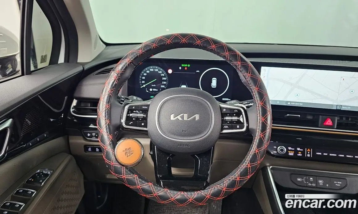 Kia Carnival 2024 1.6 автомат (гидро), фото 19