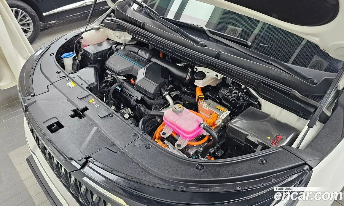 Kia Carnival 2024 1.6 автомат (гидро), фото 6