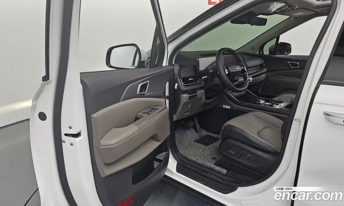 Kia Carnival 2025 1.6 автомат (гидро), фото 12 Kia Carnival 2025 1.6 автомат (гидро), фото 12
