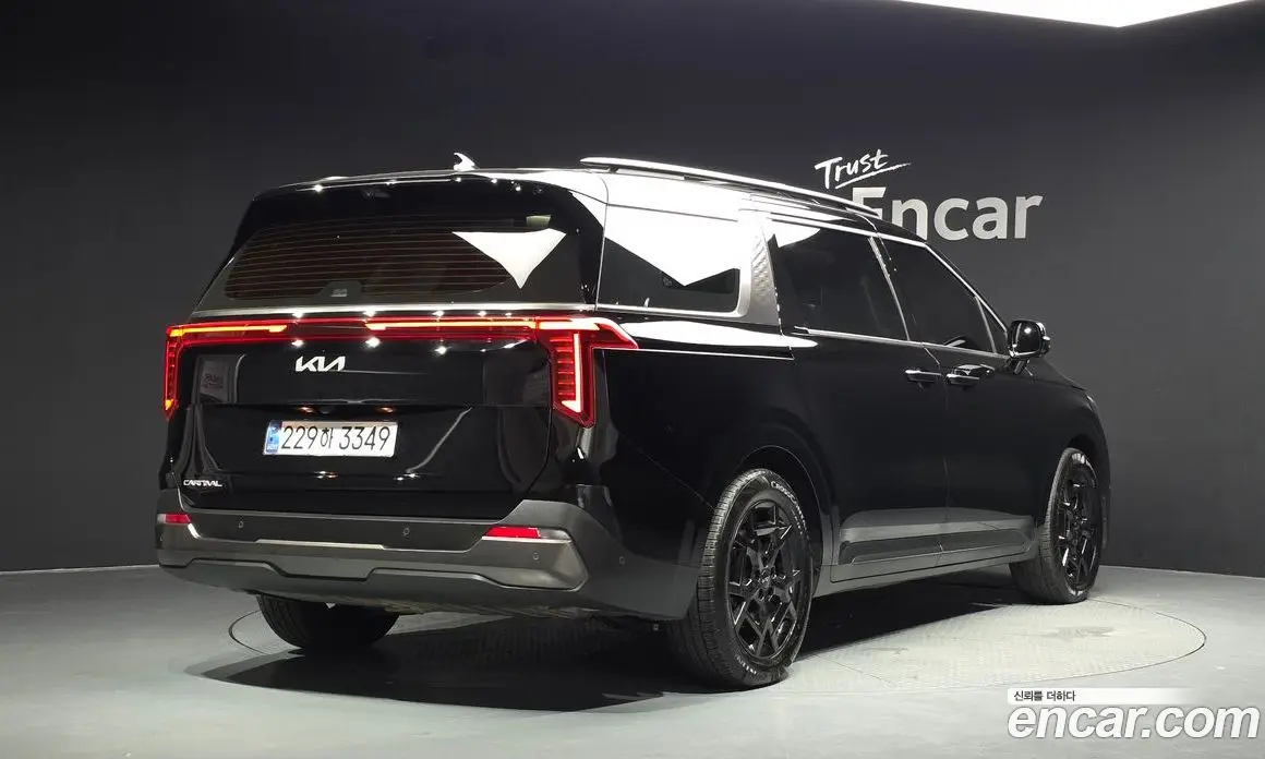 Kia Carnival 2025 3.5 автомат (гидро), фото 2 Kia Carnival 2025 3.5 автомат (гидро), фото 2