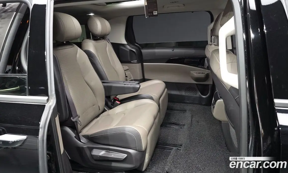 Kia Carnival 2025 3.5 автомат (гидро), фото 18 Kia Carnival 2025 3.5 автомат (гидро), фото 18