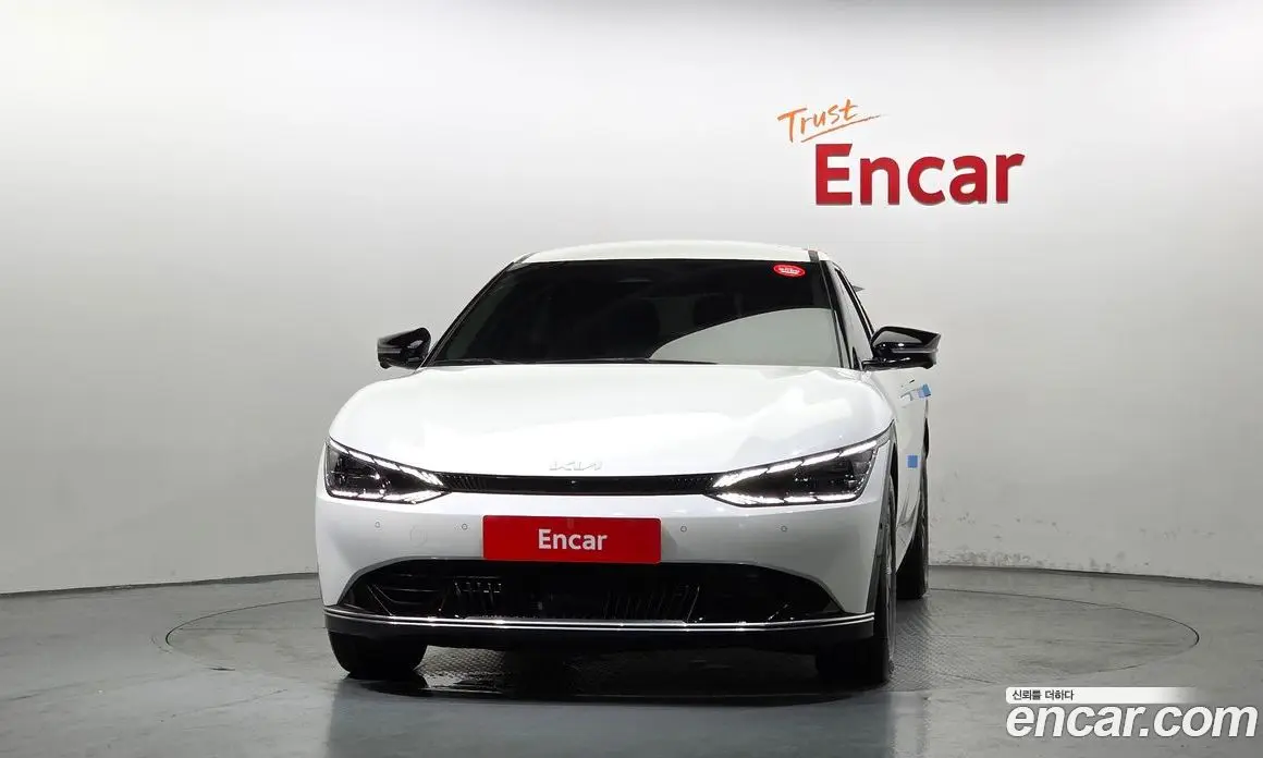 Kia EV6 2024 автомат (гидро), фото 3