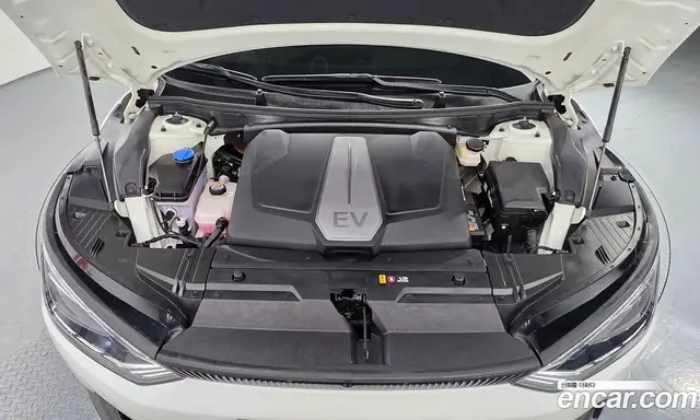 Kia EV6 2024 автомат (гидро), миниатюра 6