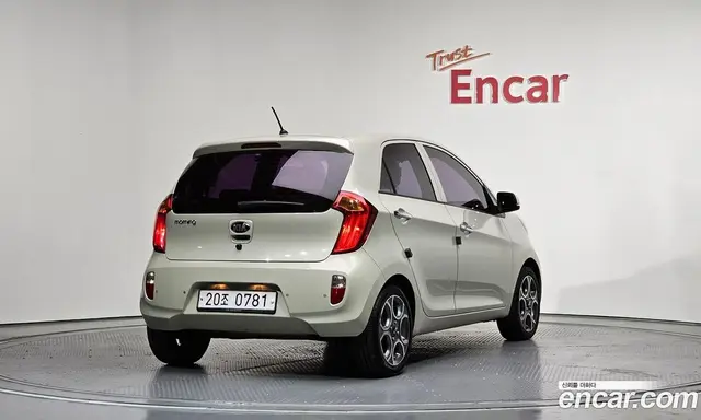 Kia Morning 2013 1.0 автомат (гидро), миниатюра 2