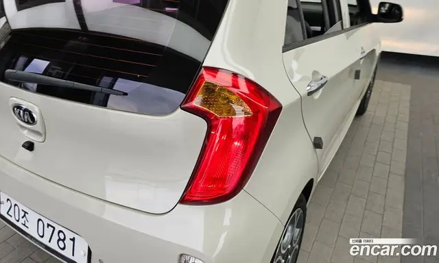 Kia Morning 2013 1.0 автомат (гидро), миниатюра 9