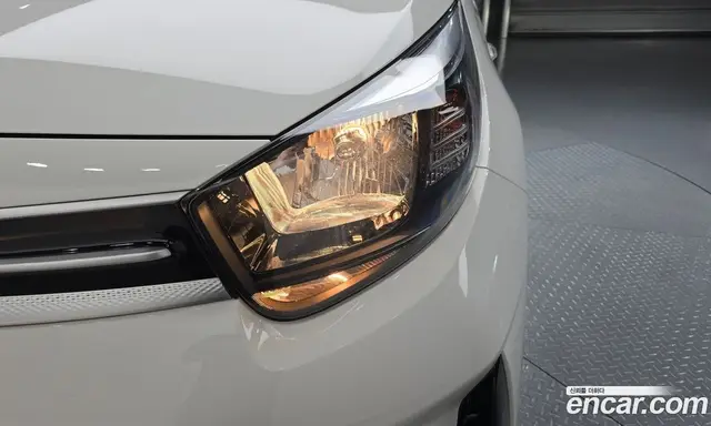 Kia Morning 2023 1.0 автомат (гидро), миниатюра 8