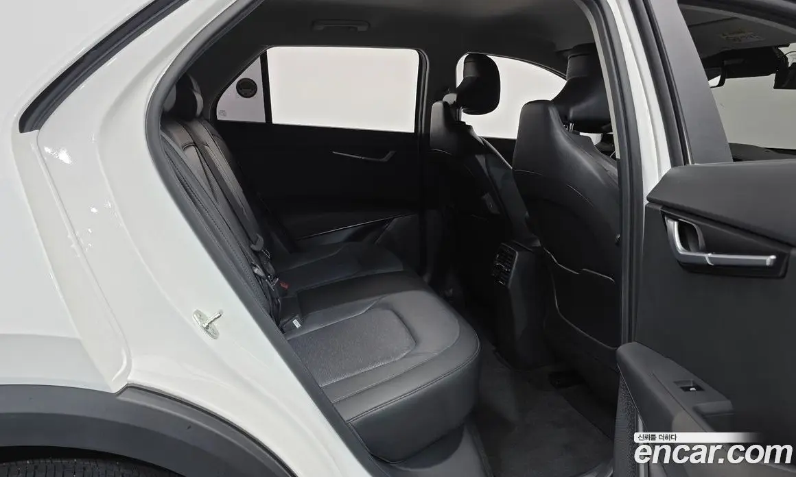 Kia Niro 2023 0.2 автомат (гидро), фото 19 Kia Niro 2023 0.2 автомат (гидро), фото 19