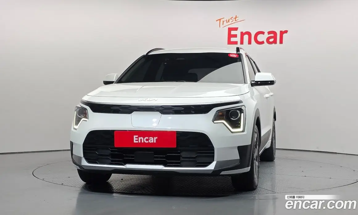 Kia Niro 2023 0.2 автомат (гидро), фото 3 Kia Niro 2023 0.2 автомат (гидро), фото 3
