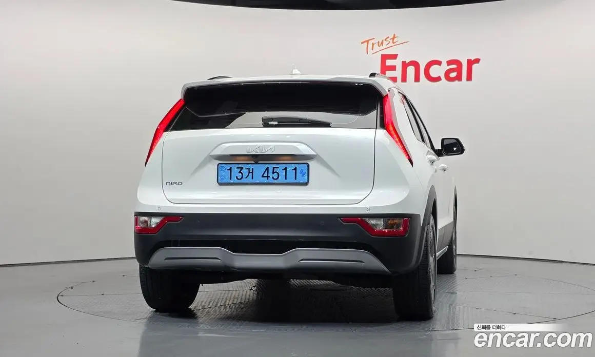 Kia Niro 2023 0.2 автомат (гидро), фото 4 Kia Niro 2023 0.2 автомат (гидро), фото 4
