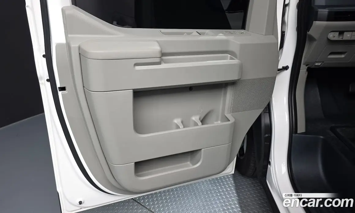 Kia PV5 2025 0.2 автомат (гидро), фото 14 Kia PV5 2025 0.2 автомат (гидро), фото 14