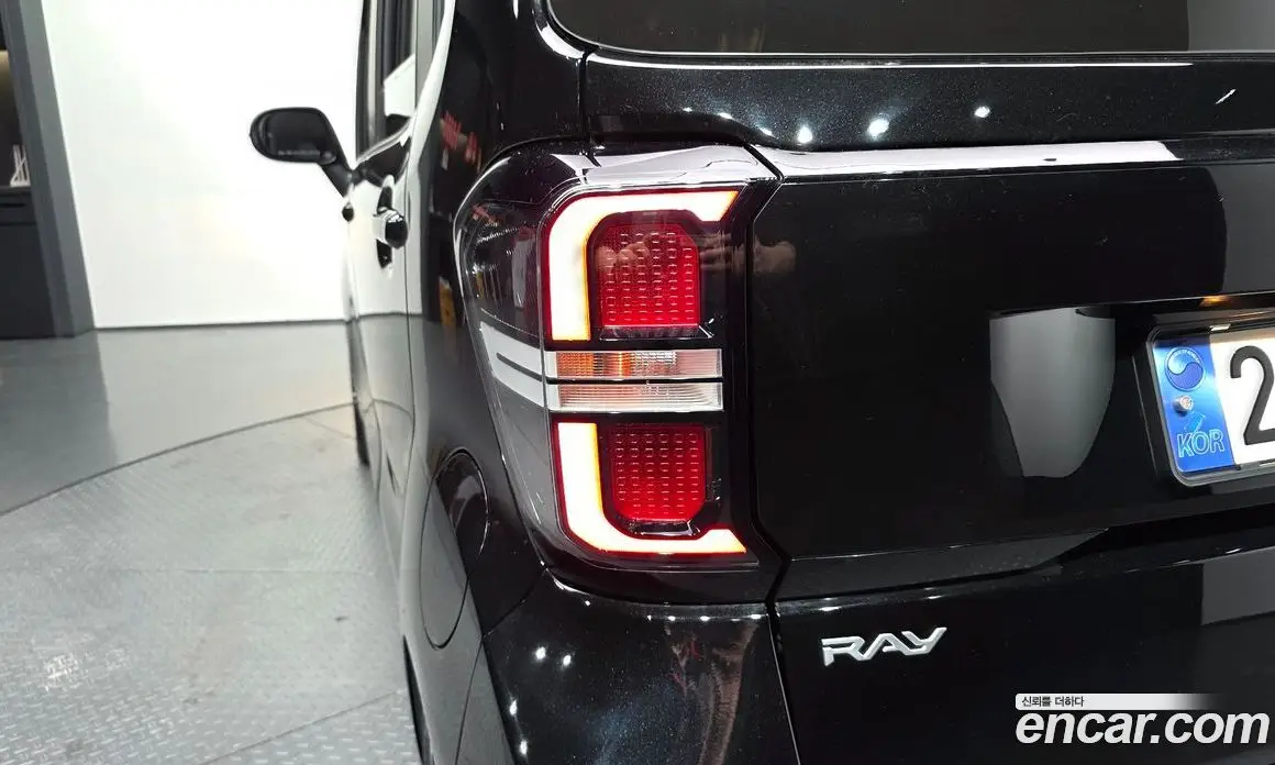 Kia Ray 2023 1.0 автомат (гидро), фото 9
