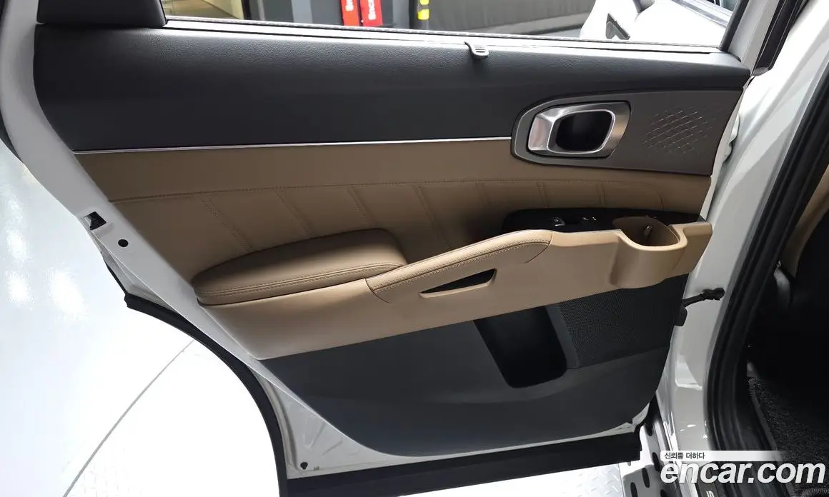 Kia Sorento 2023 1.6 автомат (гидро), фото 15 Kia Sorento 2023 1.6 автомат (гидро), фото 15
