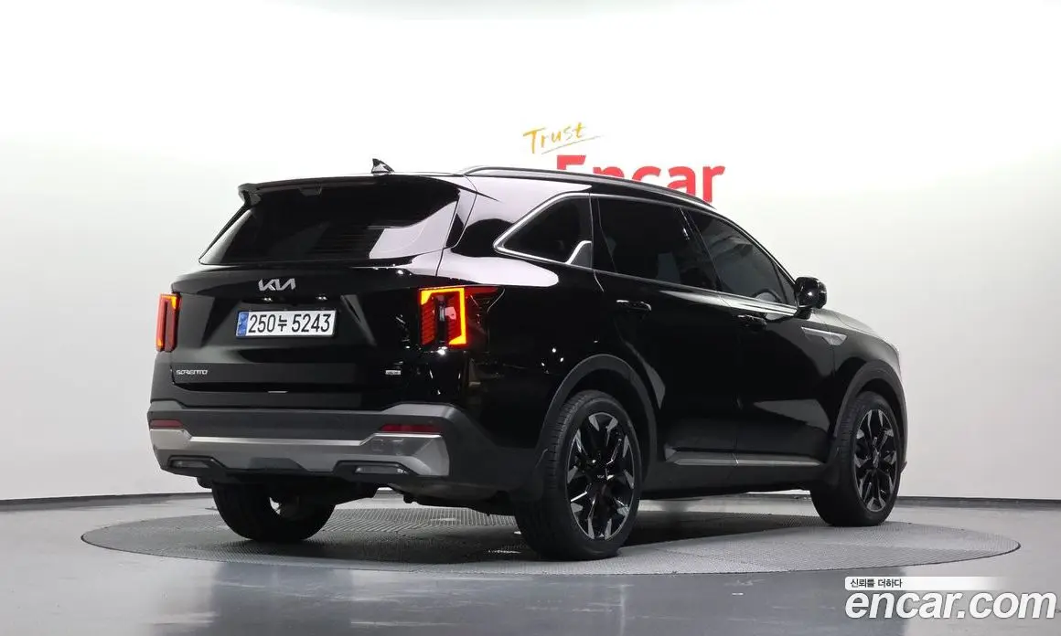 Kia Sorento 2023 2.2 автомат (гидро), фото 2 Kia Sorento 2023 2.2 автомат (гидро), фото 2