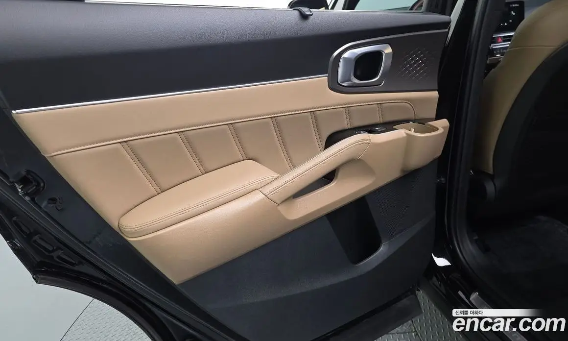 Kia Sorento 2023 2.2 автомат (гидро), фото 15 Kia Sorento 2023 2.2 автомат (гидро), фото 15