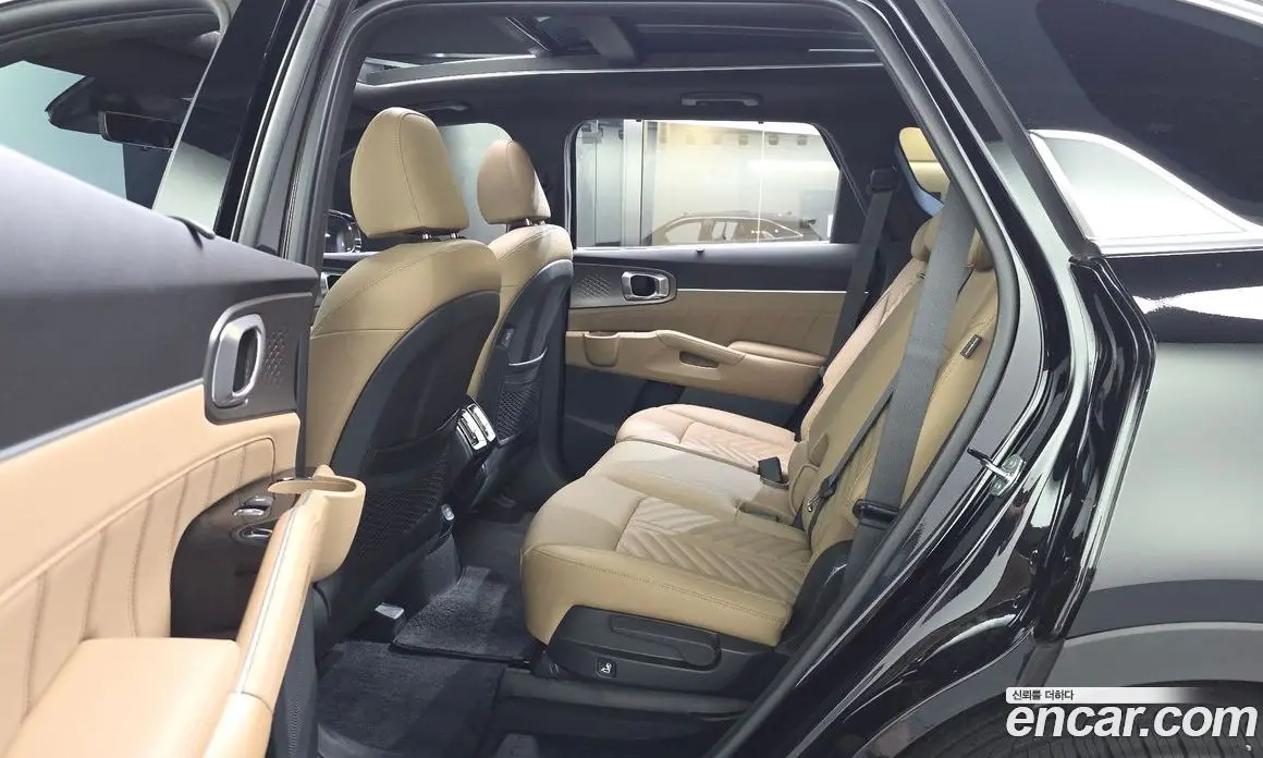 Kia Sorento 2023 2.2 автомат (гидро), фото 16 Kia Sorento 2023 2.2 автомат (гидро), фото 16