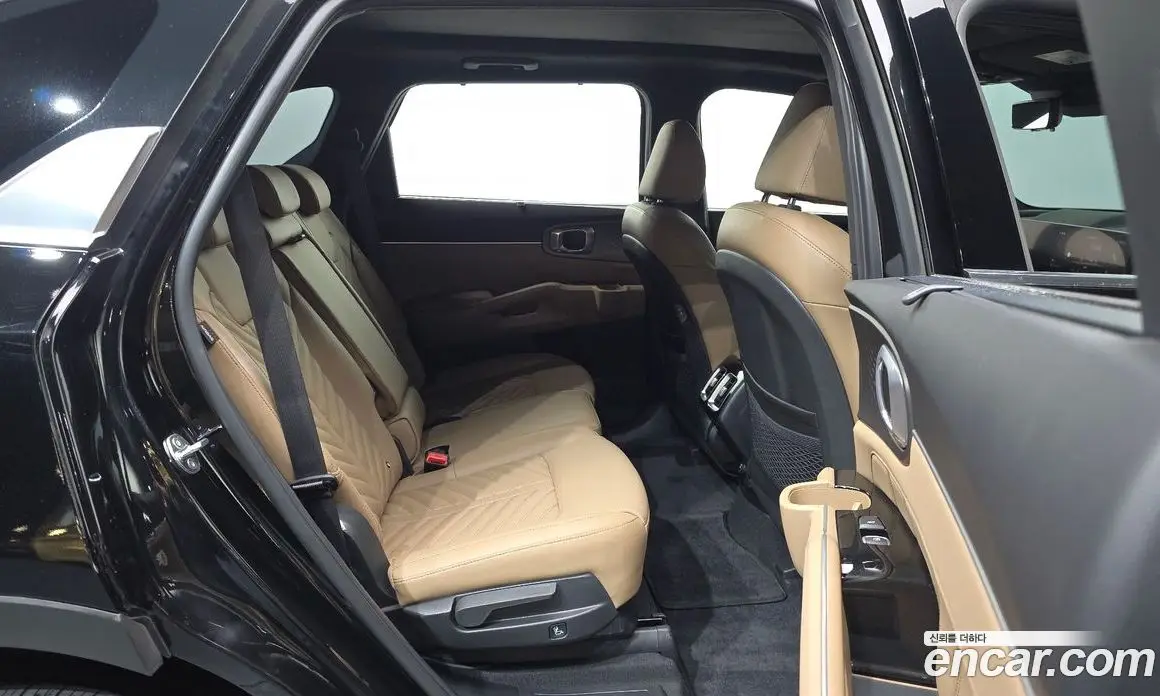 Kia Sorento 2023 2.2 автомат (гидро), фото 18 Kia Sorento 2023 2.2 автомат (гидро), фото 18