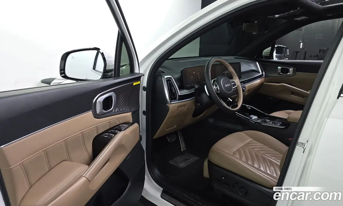 Kia Sorento 2023 2.2 автомат (гидро), фото 13