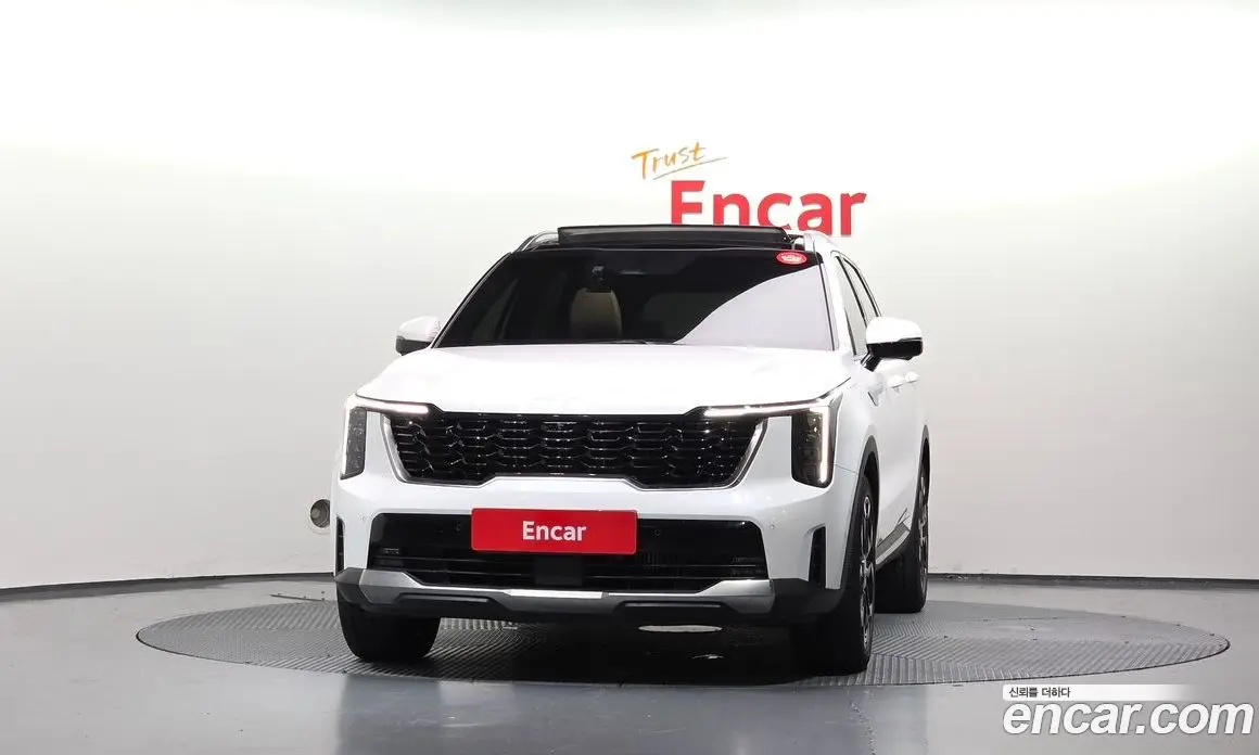 Kia Sorento 2023 2.2 автомат (гидро), фото 3