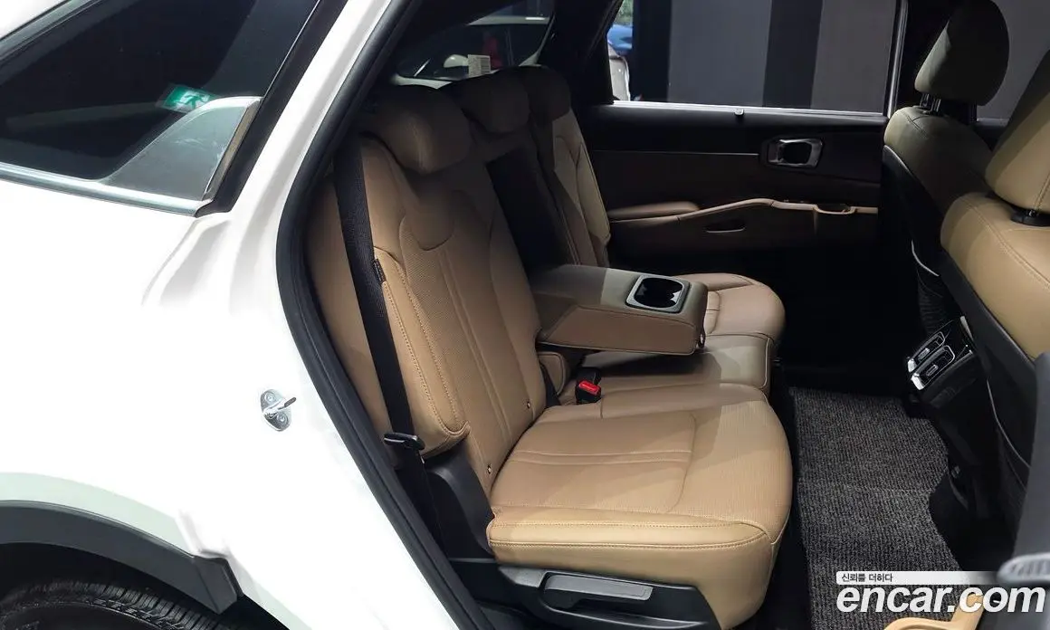 Kia Sorento 2025 2.5 автомат (гидро), фото 18 Kia Sorento 2025 2.5 автомат (гидро), фото 18