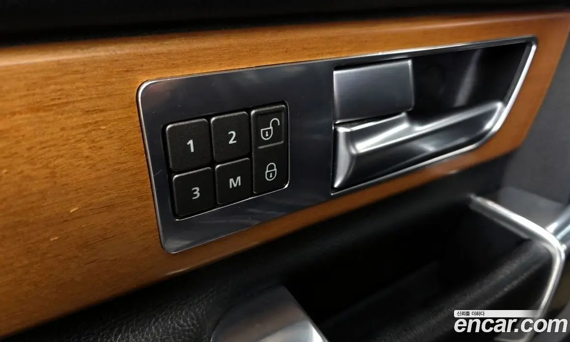 Land Rover Discovery 2014 3.0 автомат (гидро), фото 16 Land Rover Discovery 2014 3.0 автомат (гидро), фото 16