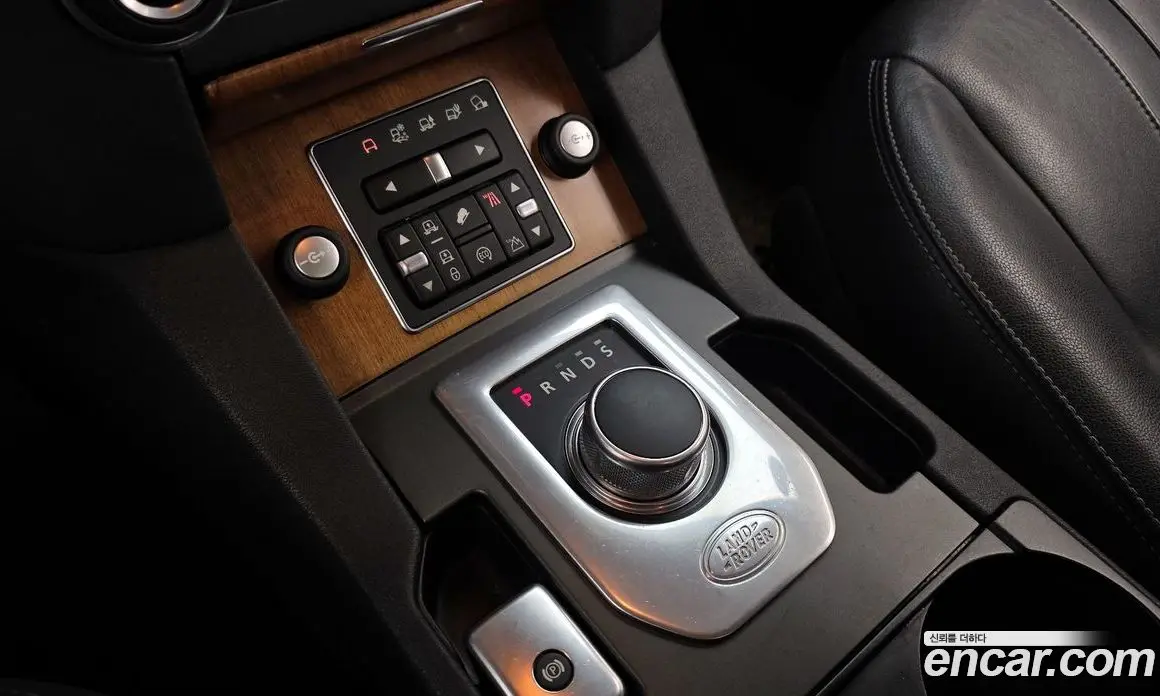 Land Rover Discovery 2014 3.0 автомат (гидро), фото 9 Land Rover Discovery 2014 3.0 автомат (гидро), фото 9