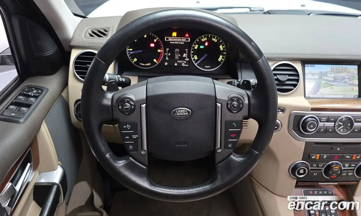 Land Rover Discovery 2016 3.0 автомат (гидро), фото 13