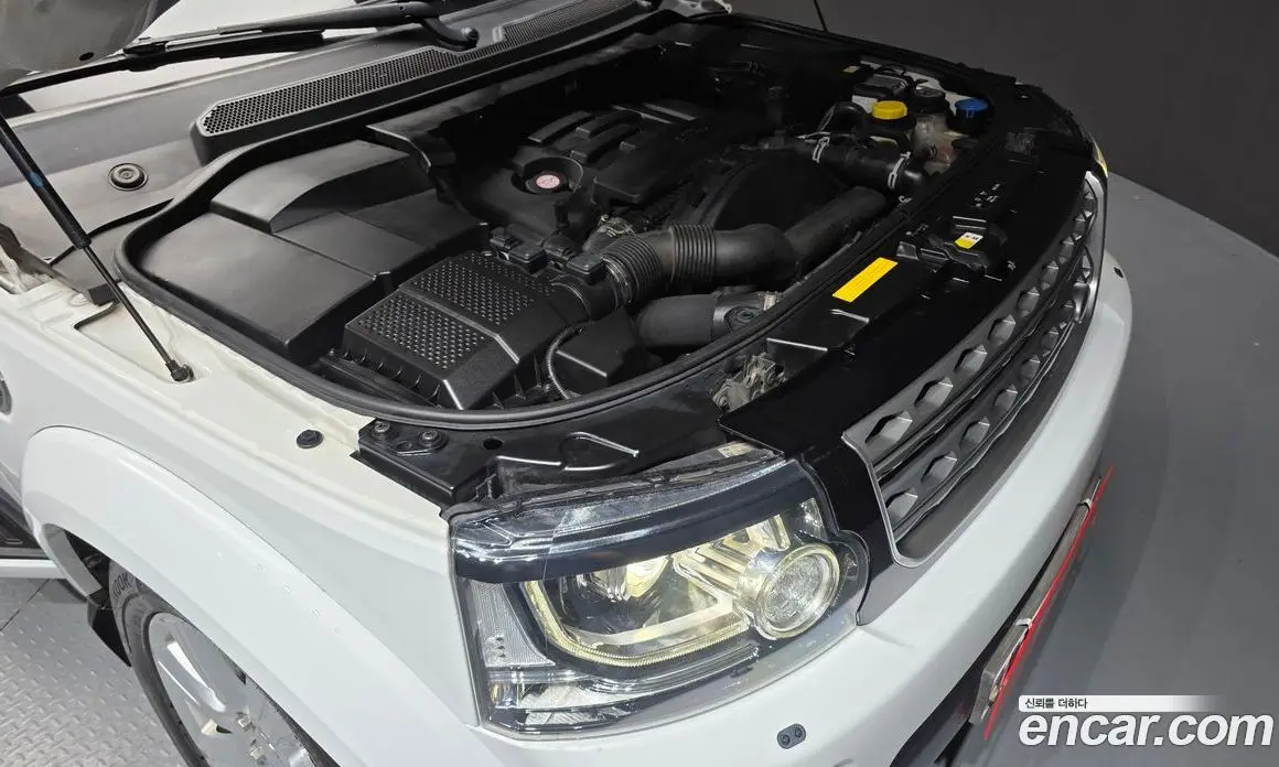 Land Rover Discovery 2016 3.0 автомат (гидро), фото 6