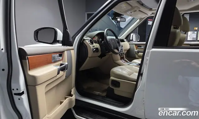 Land Rover Discovery 2016 3.0 автомат (гидро), миниатюра 10