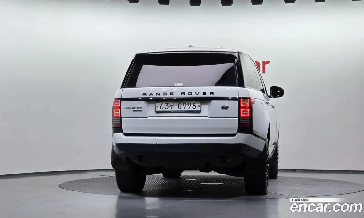 Land Rover Range Rover 2015 4.4 автомат (гидро), фото 4