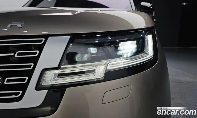 Land Rover Range Rover 2023 4.4 автомат (гидро), миниатюра 7
