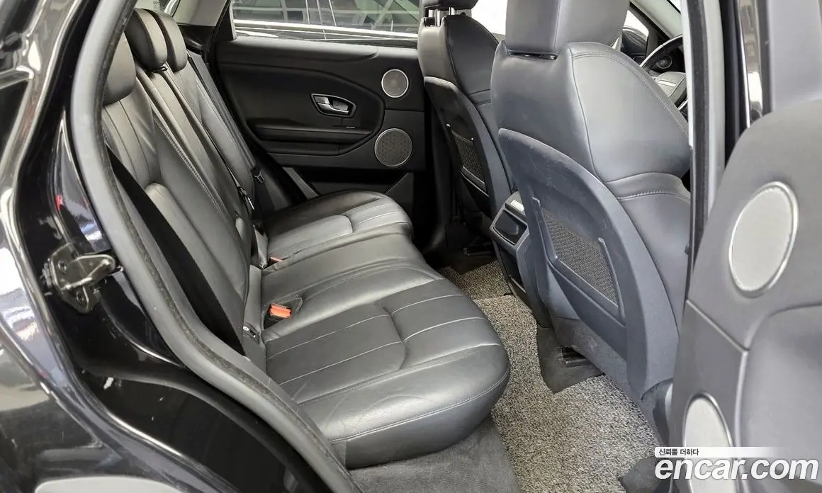 Land Rover Range Rover Evoque 2018 2.0 автомат (гидро), фото 17 Land Rover Range Rover Evoque 2018 2.0 автомат (гидро), фото 17