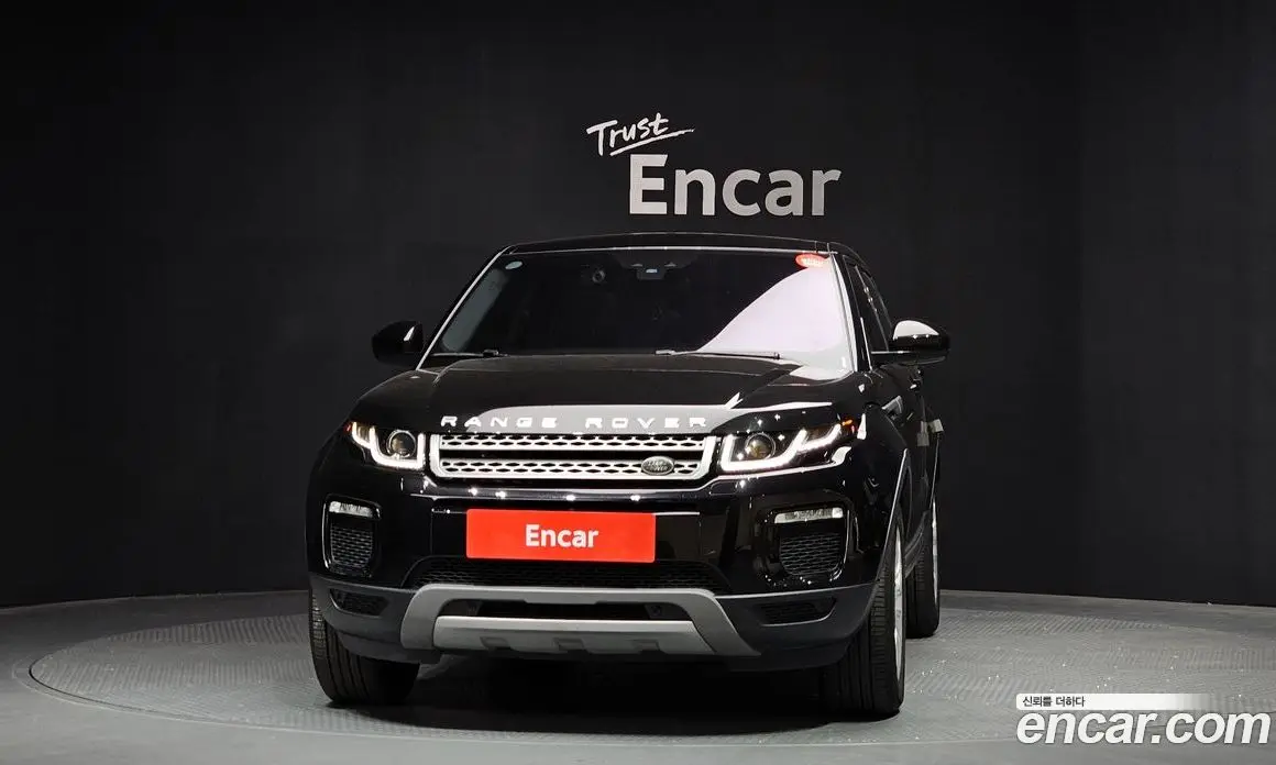 Land Rover Range Rover Evoque 2018 2.0 автомат (гидро), фото 3 Land Rover Range Rover Evoque 2018 2.0 автомат (гидро), фото 3