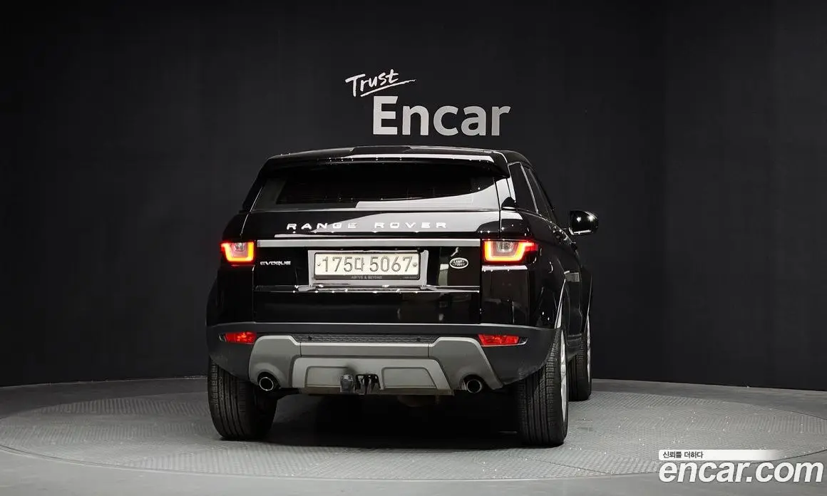 Land Rover Range Rover Evoque 2018 2.0 автомат (гидро), фото 4 Land Rover Range Rover Evoque 2018 2.0 автомат (гидро), фото 4