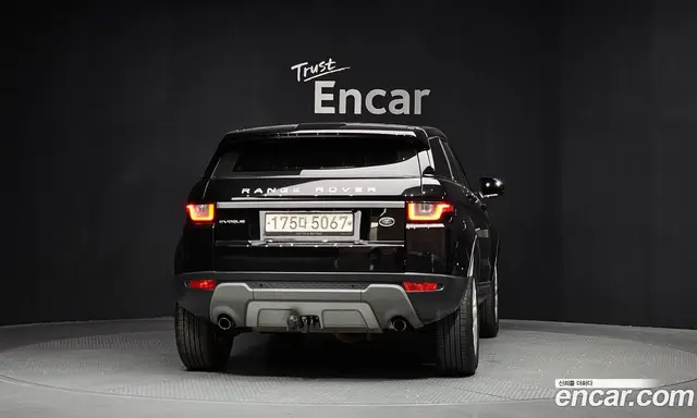 Land Rover Range Rover Evoque 2018 2.0 автомат (гидро), миниатюра 4 Land Rover Range Rover Evoque 2018 2.0 автомат (гидро), миниатюра 4
